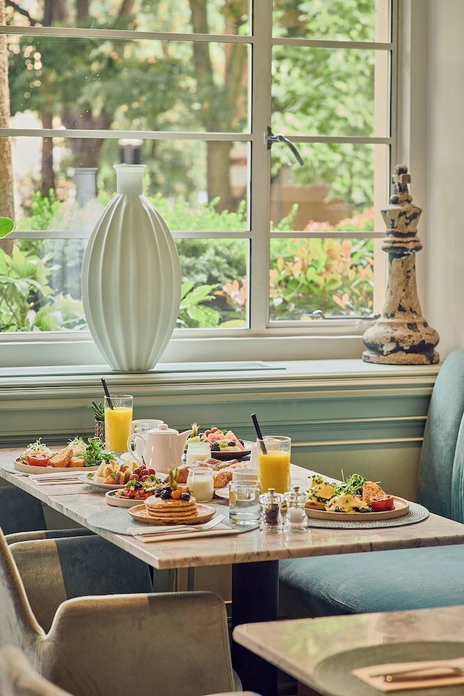 Фото The Level at Meliá White House