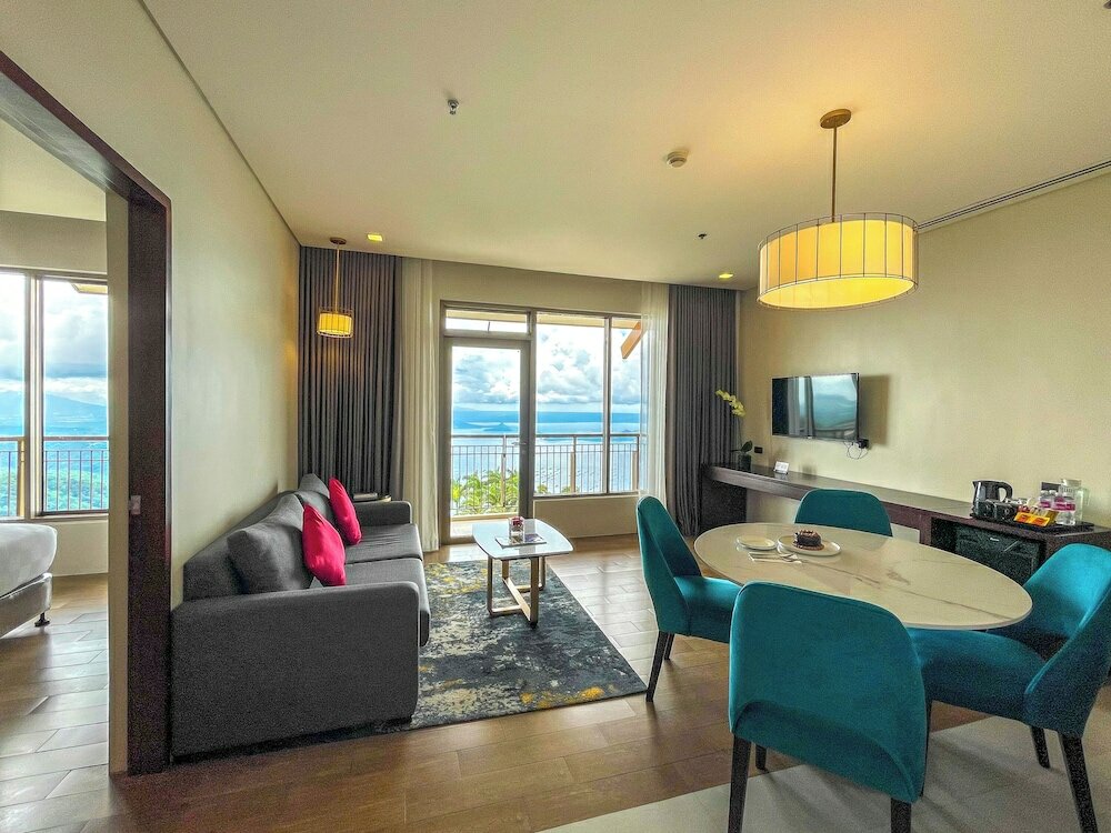 Фото Summit Ridge Tagaytay