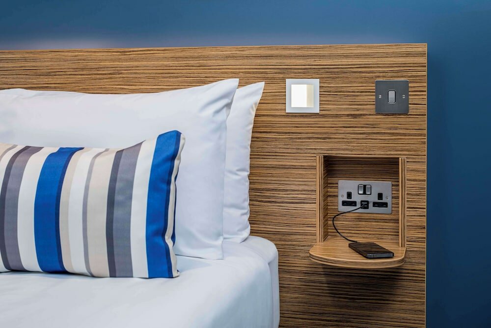 Фото Travelodge London Ealing