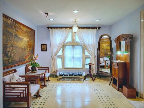 Внешний вид отеля Hotel Tugu Blitar в Блитаре, фото 4