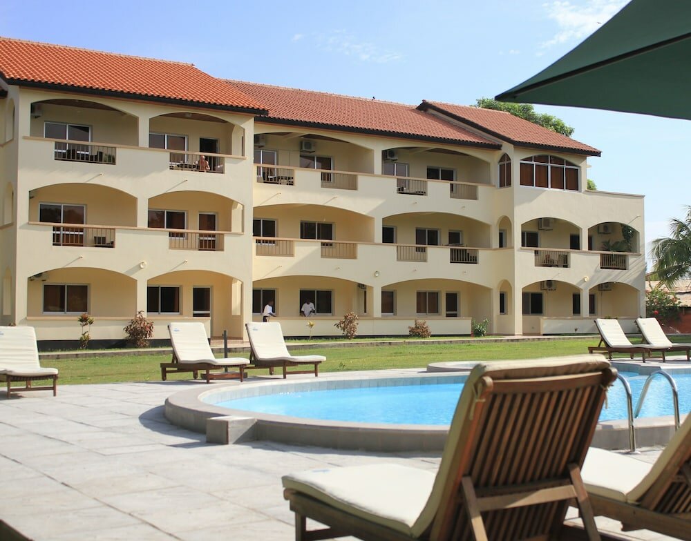 Фото отеля 2