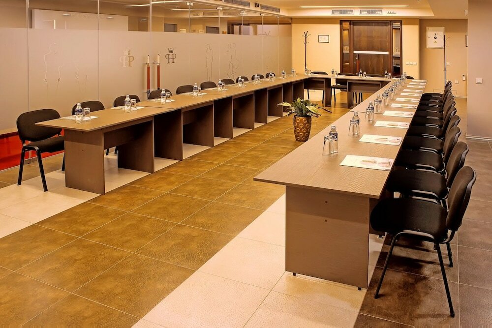 Фото Park Hotel Plovdiv