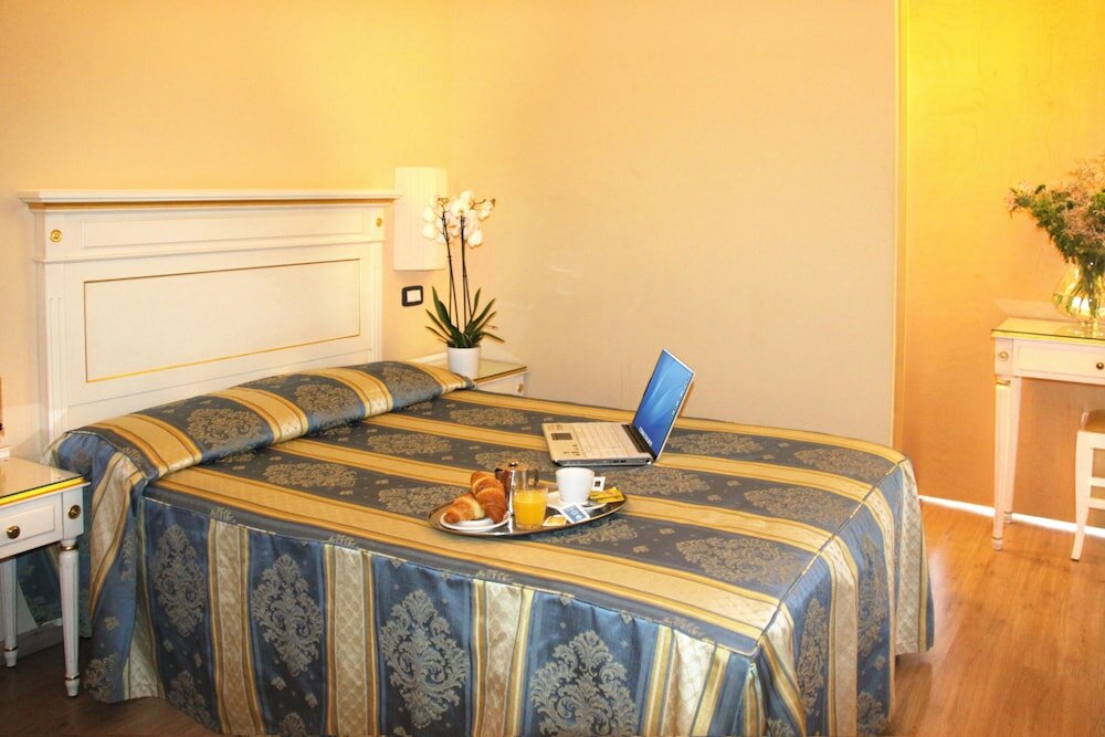 Фото Regit Hotel