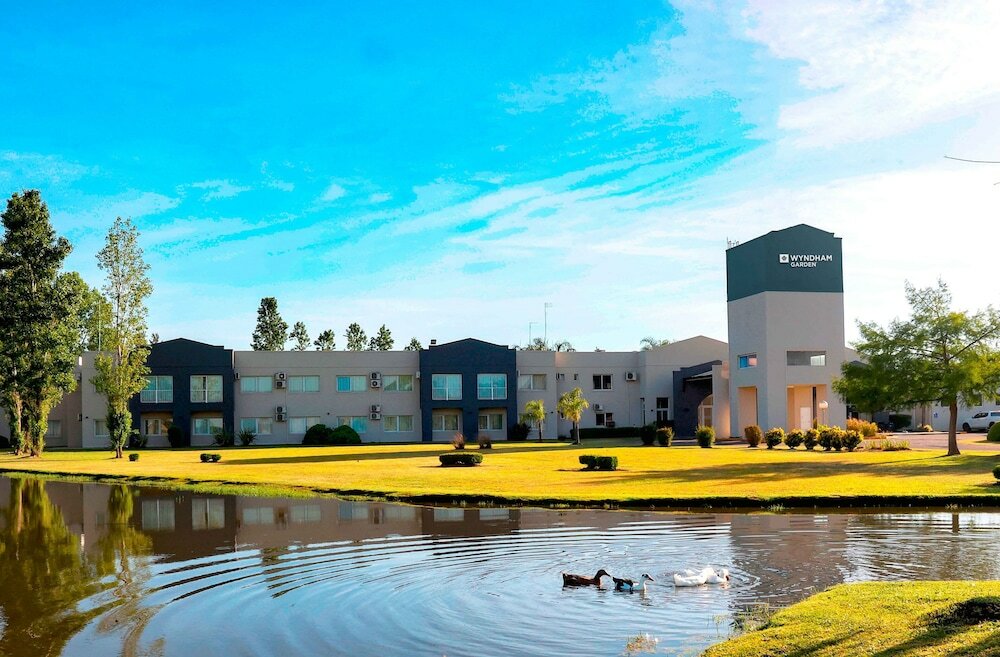 Фото Wyndham Garden Campana