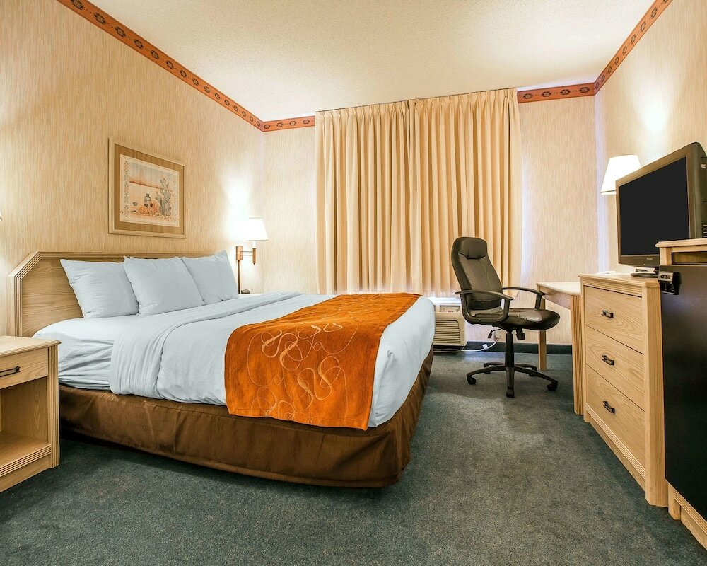 Фото Comfort Suites Peoria Sports Complex