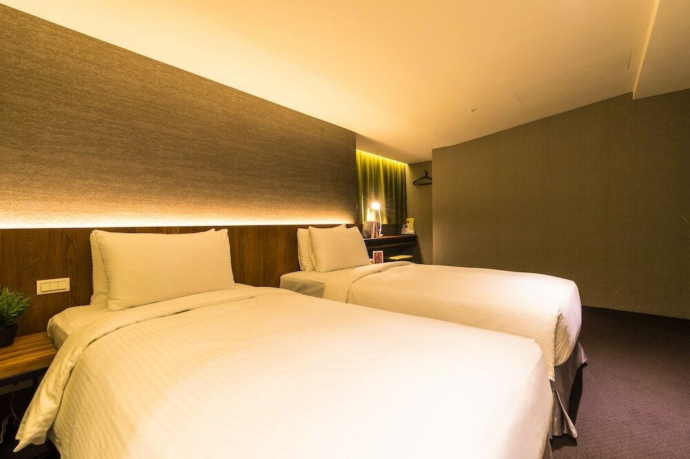 Фото Goodmore Hotel