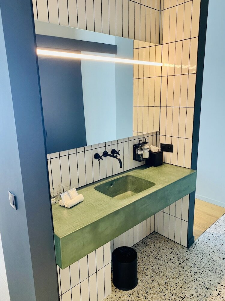 Фото U Eat & Sleep Antwerp