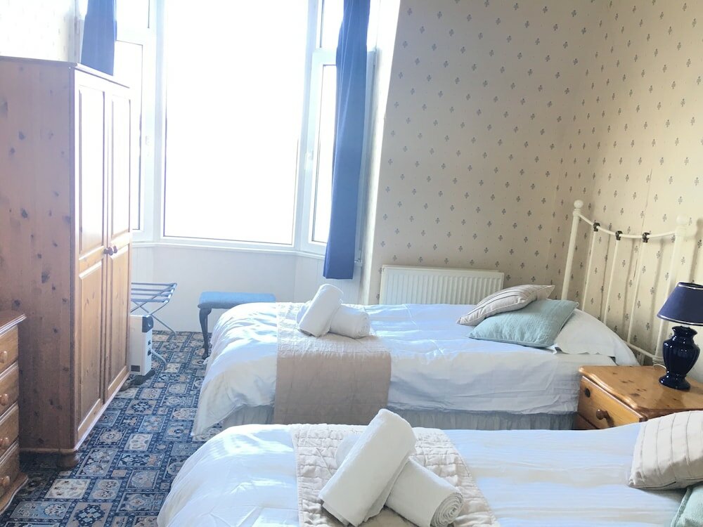 Фото Cannon House Hotel