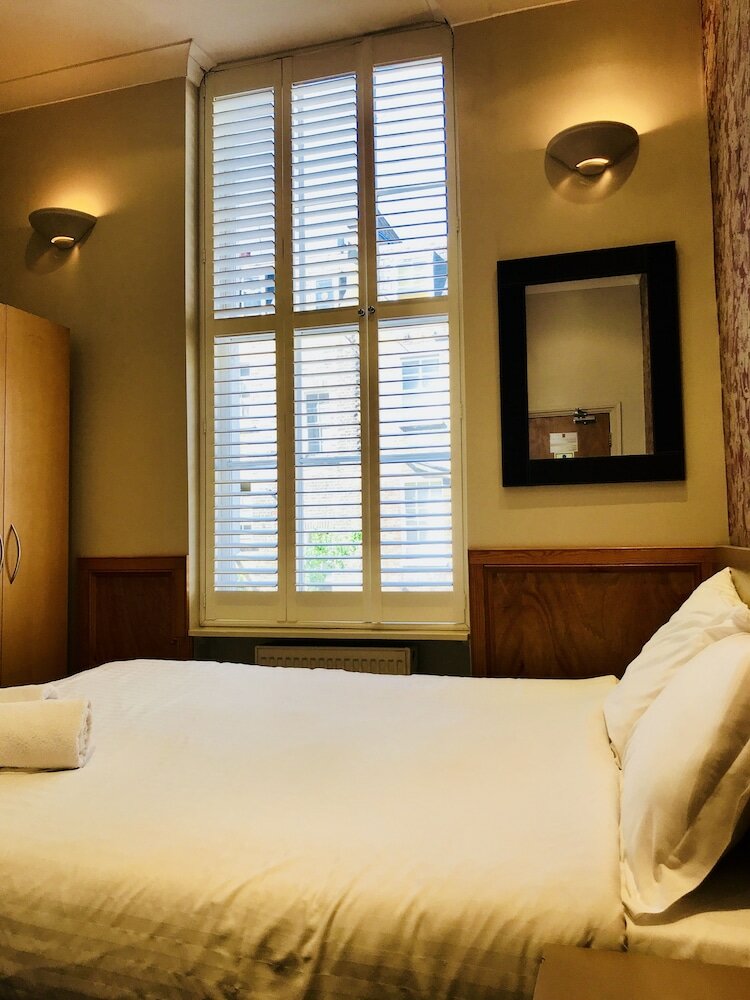 Фото The Excelsior Hotel