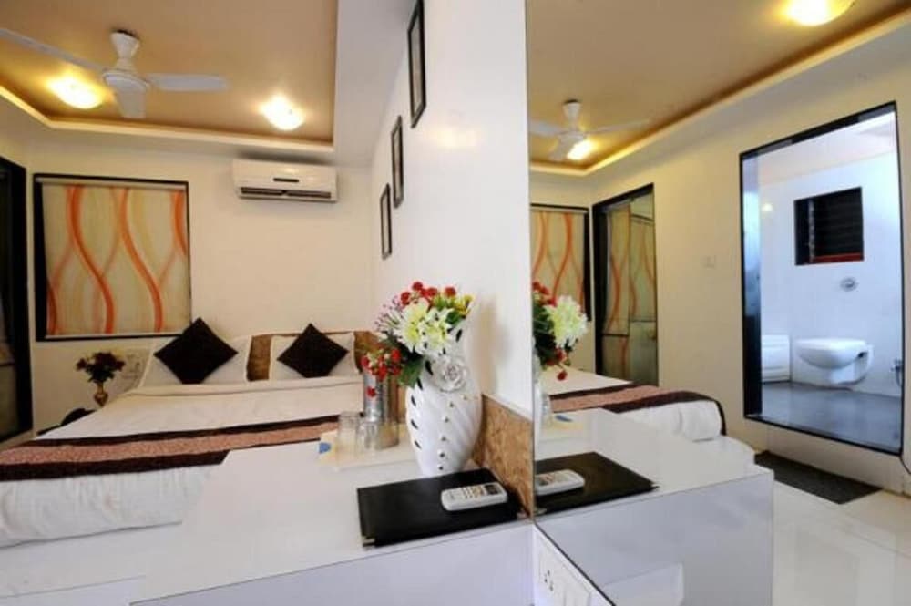 Фото Hotel Vyankatesh