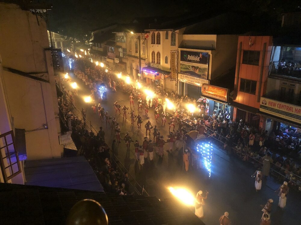 Фото The Radh Hotel