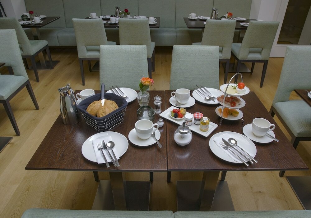 Фото Essensio Hotel Düsseldorf