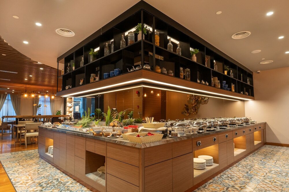 Фото Victoria Garden Hotel