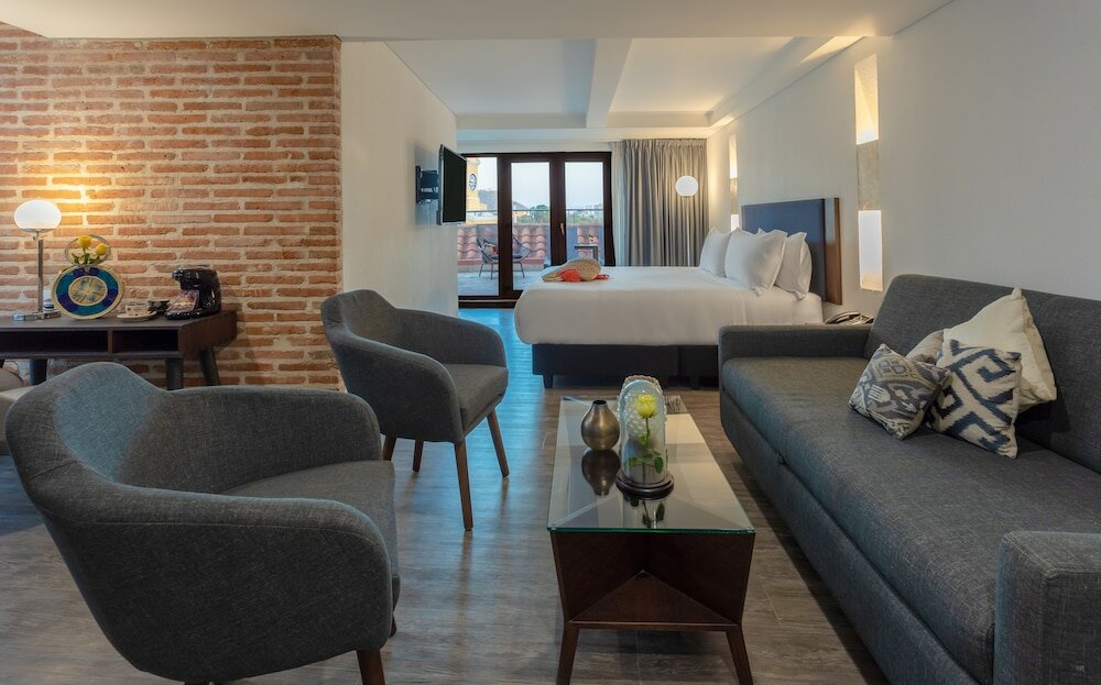 Фото Santa Catalina Hotel