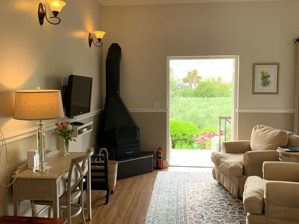 Фото Montagu Vines Guest House