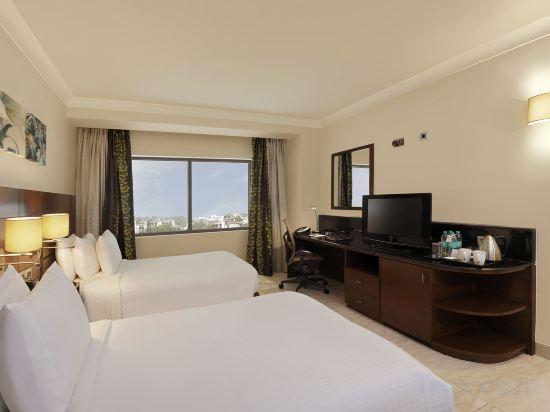 Фото Hilton Garden Inn New Delhi/Saket