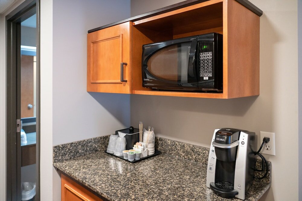 Фото Pocaterra Inn and Waterslide