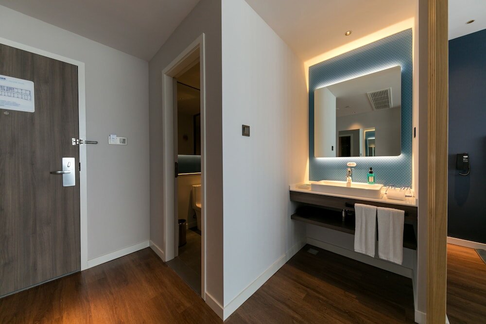 Фото Holiday Inn Express Shanghai Tangzhen, an Ihg Hotel