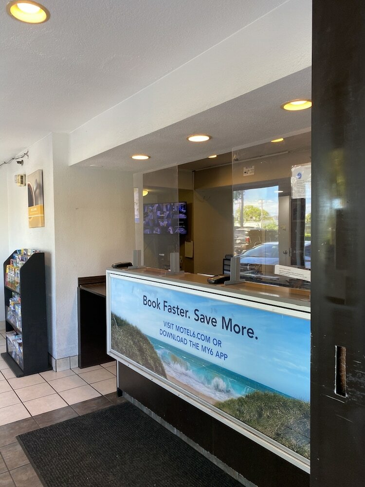 Фото Motel 6 Lantana, Fl