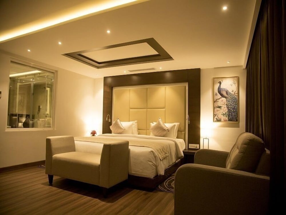 Фото S Hotels Chennai