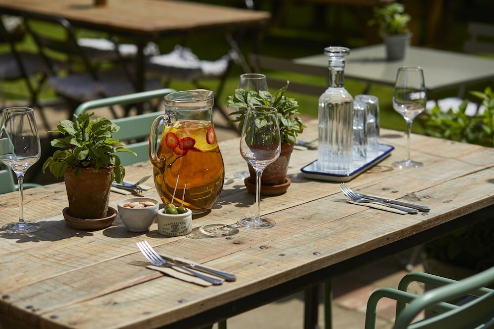 Фото Lime Tree Hotel