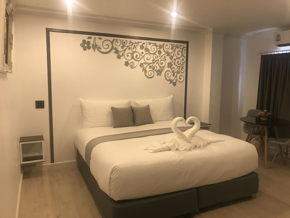 Hotel White House, Earth, photo