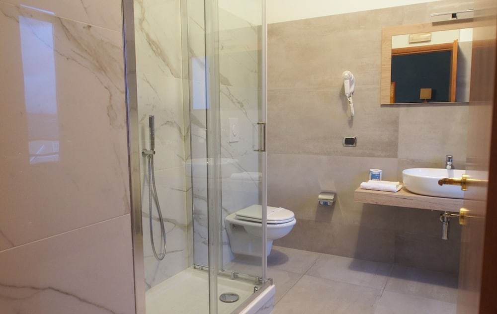 Фото Bel Sito Hotel Le Due Torri