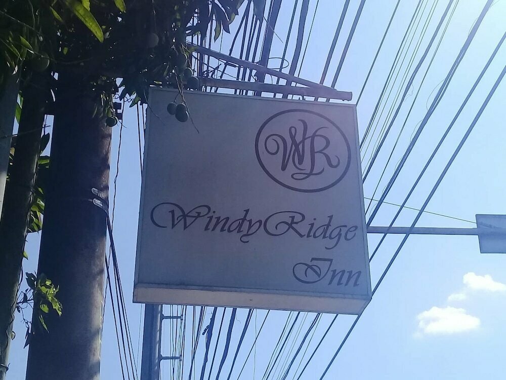 Hotel The Overlook Inn Tagaytay, Tagaytay, photo