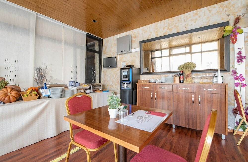 Фото Hospedium Hotel Casino del Tormes