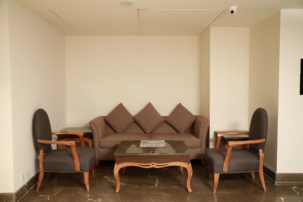 Фото Hotel Golden Tower