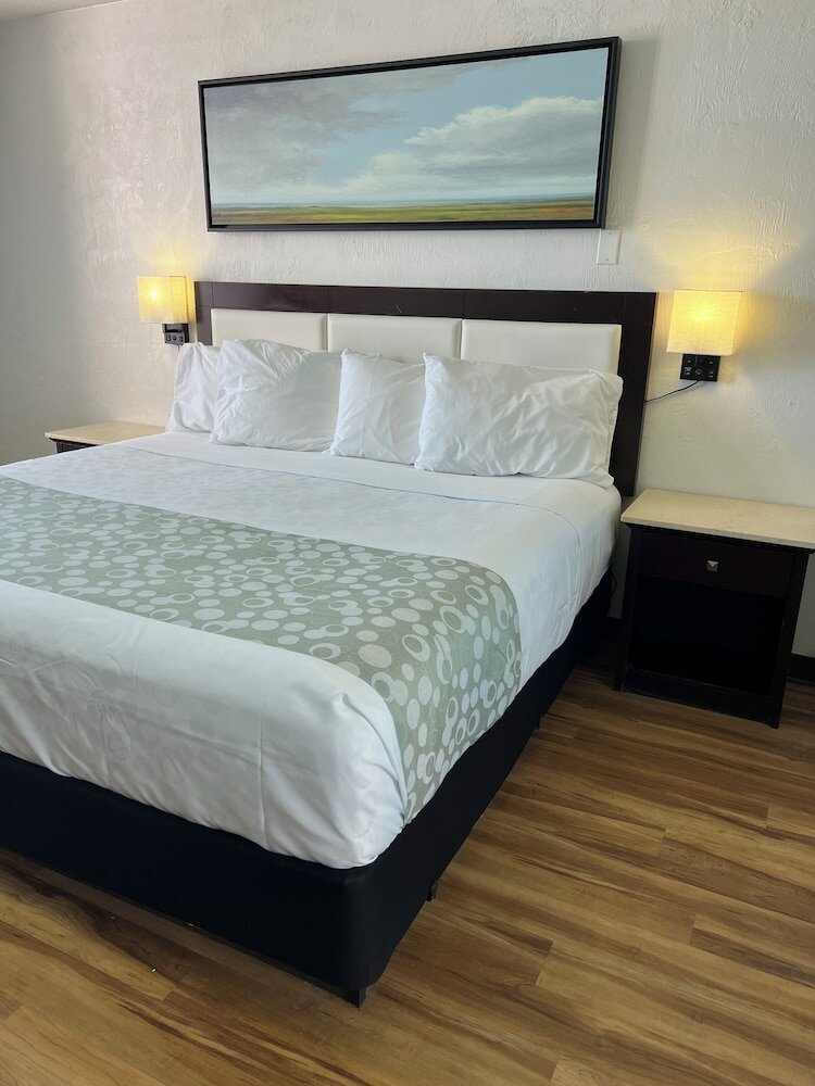 Фото Flamingo Inn Beachfront