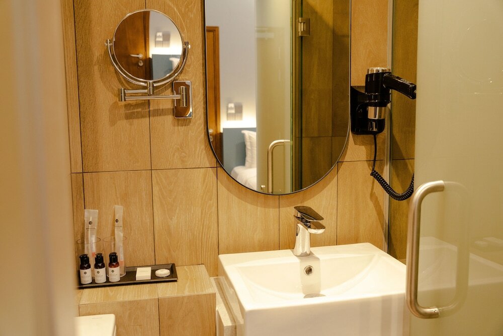 Фото Hotel Bencoolen @ Hong Kong Street