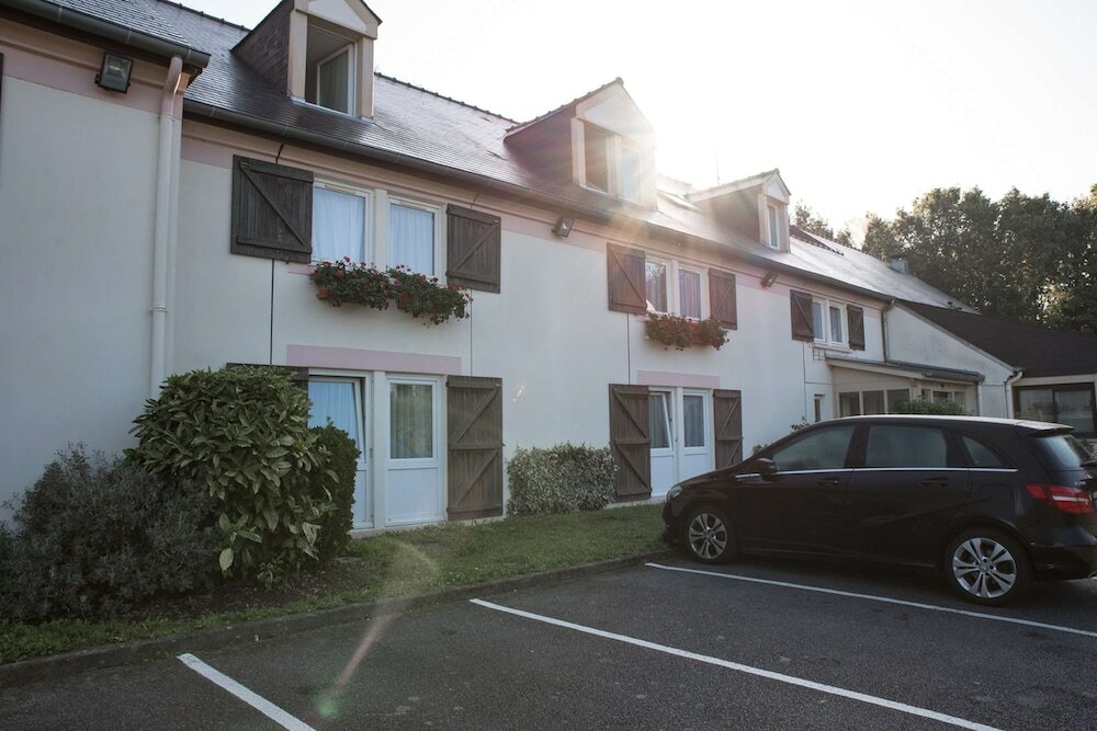 Фото Hôtel Kyriad Rennes Nord