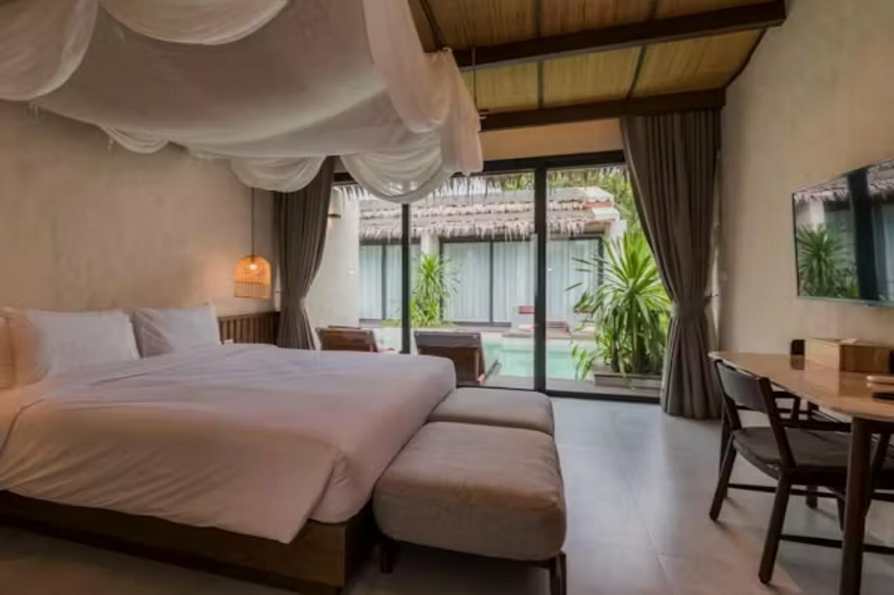 Фото The Flow Samui Beach Resort