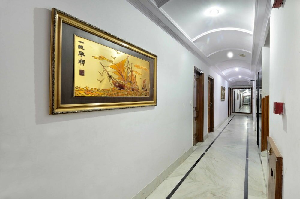 Фото Pablas International