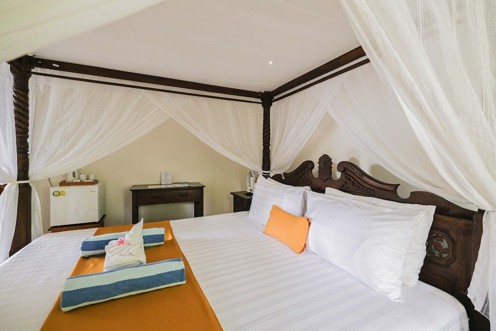 Фото Poinciana Resort Bali