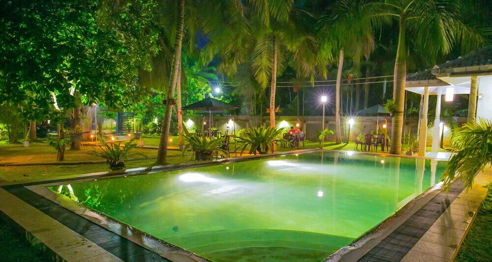 Фото Pavana Hotel