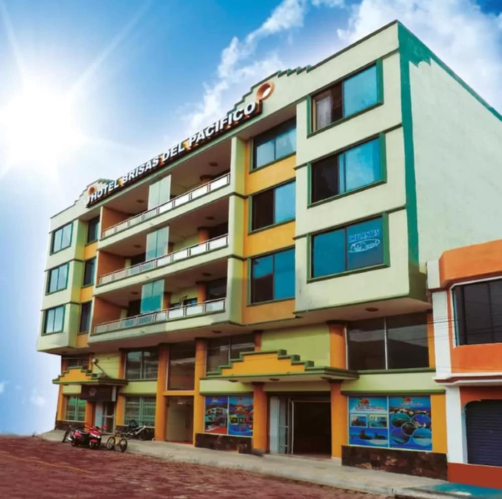 Фото отеля 1