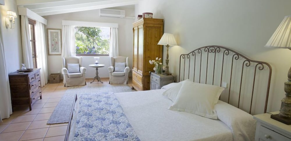 Фото Finca Can Quatre