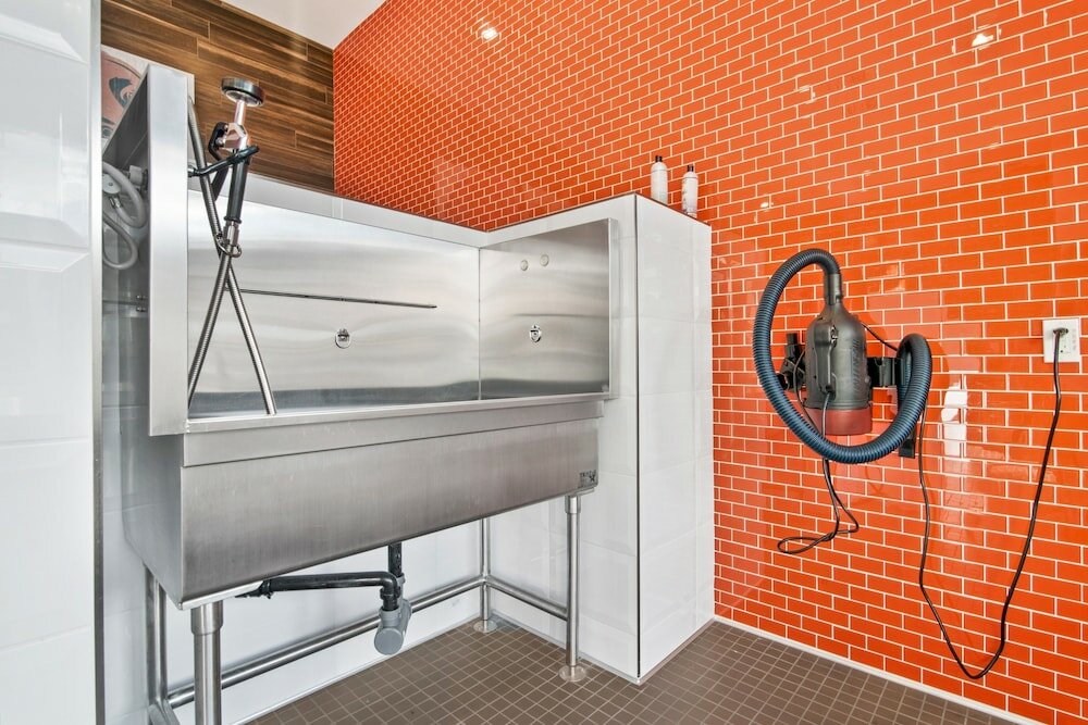 Фото Global Luxury Suites in Menlo Park