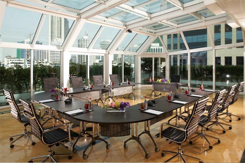 Фото The Landmark Bangkok