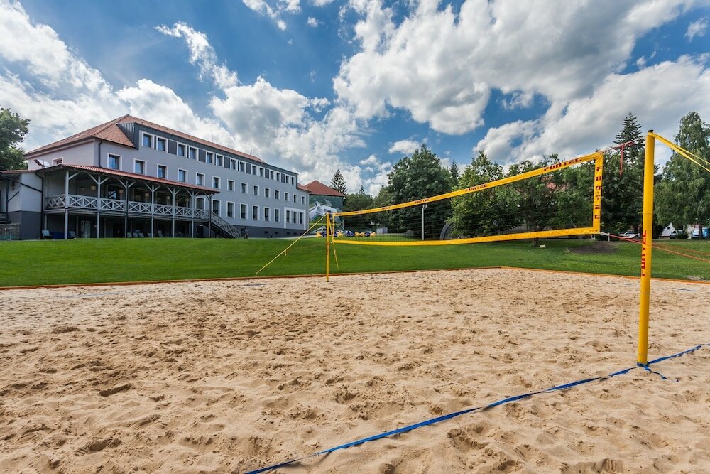 Фото Hotel Pod Lipou