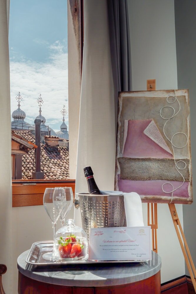 Фото All’Angelo Art Hotel