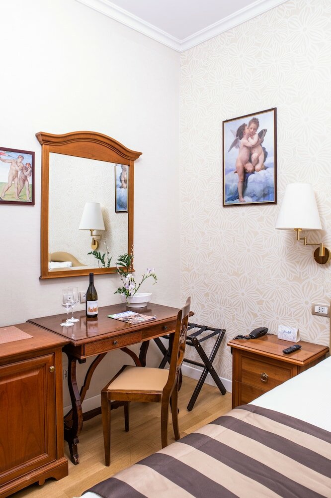 Фото Piazza di Spagna Suites