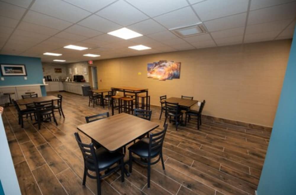 Фото Tropicana Motel