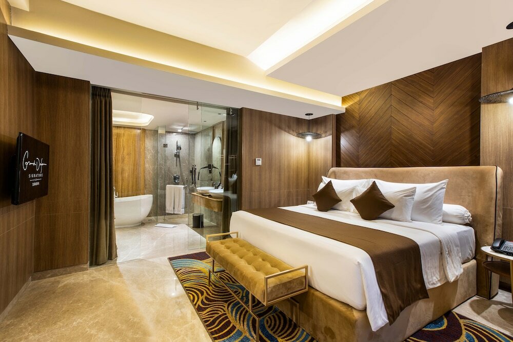 Фото Grand Dafam Surabaya