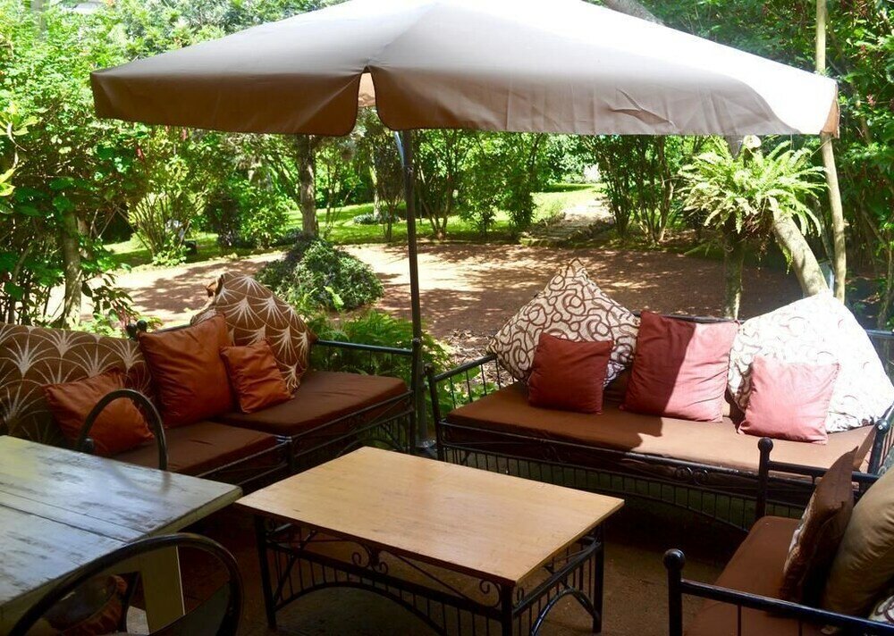 Фото Gately Inn Entebbe