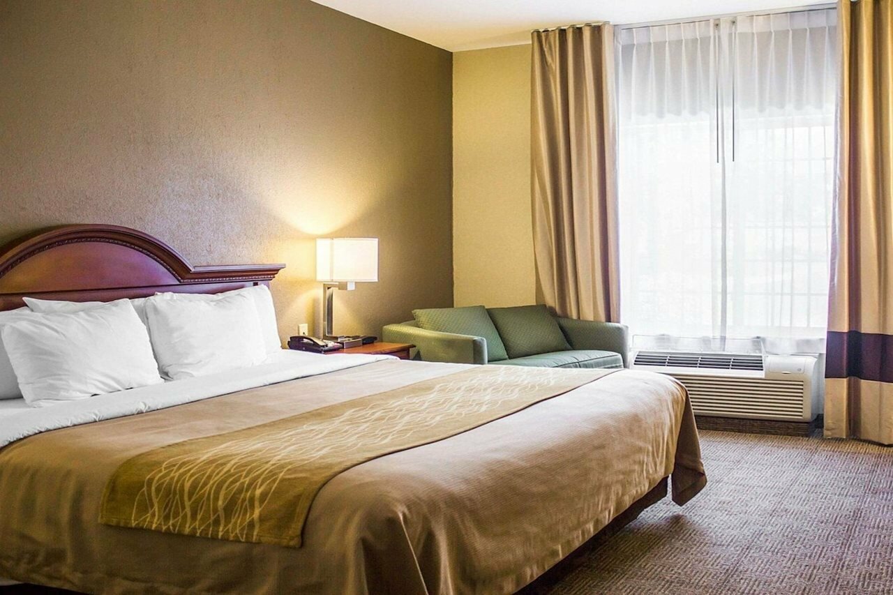 Фото Comfort Inn Guilford near I-95