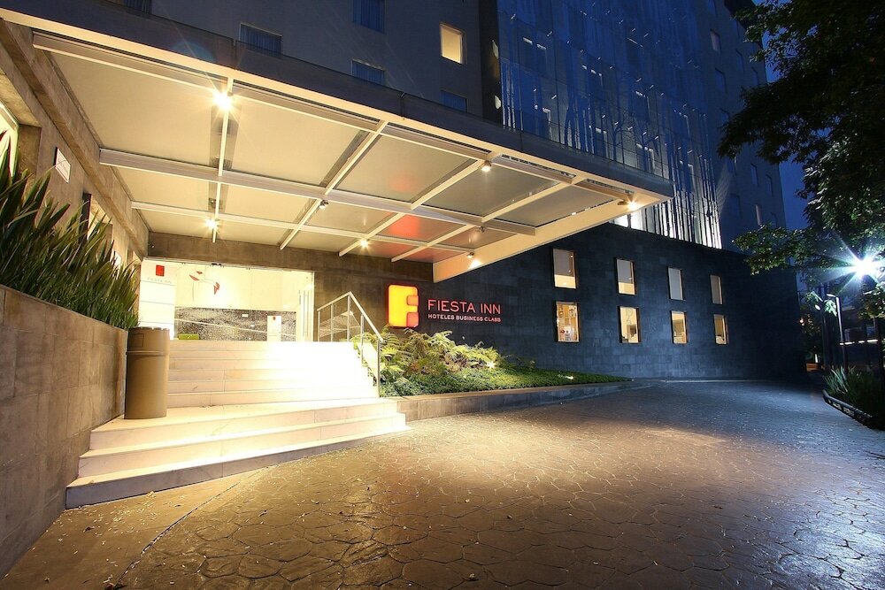 Фото Fiesta Inn Naucalpan