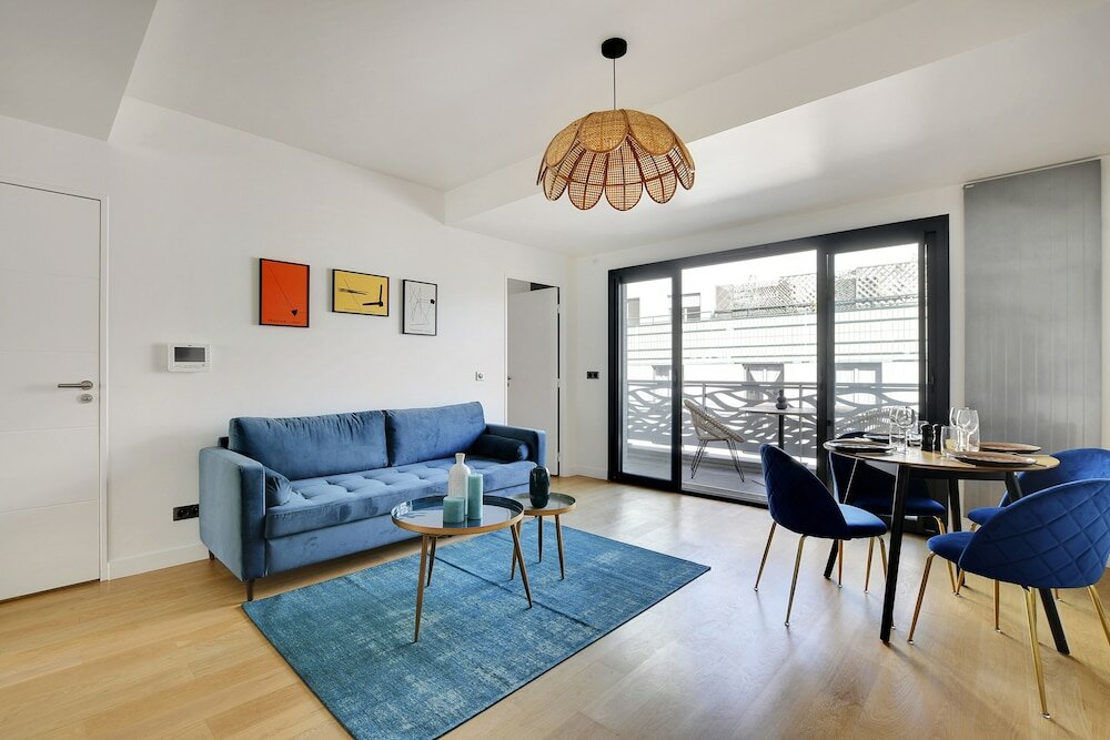 Фото Drawing House